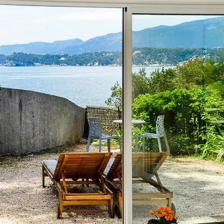 Amazing In With Kitchen * Le Pradet