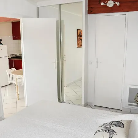 Amazing In With Kitchen Feriehus Le Pradet